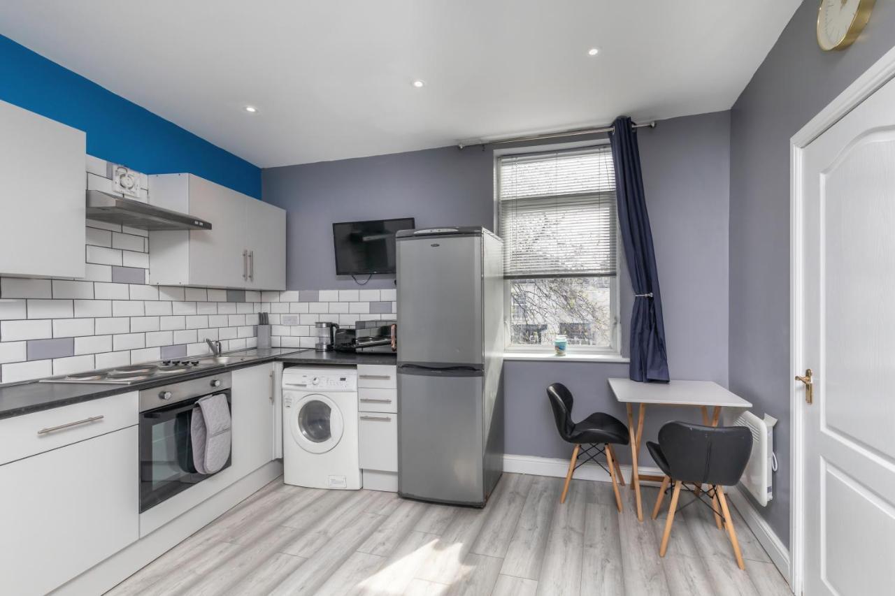 Stockton Town Centre Studio Apartments Free Parking And Wi-Fi Exterior foto