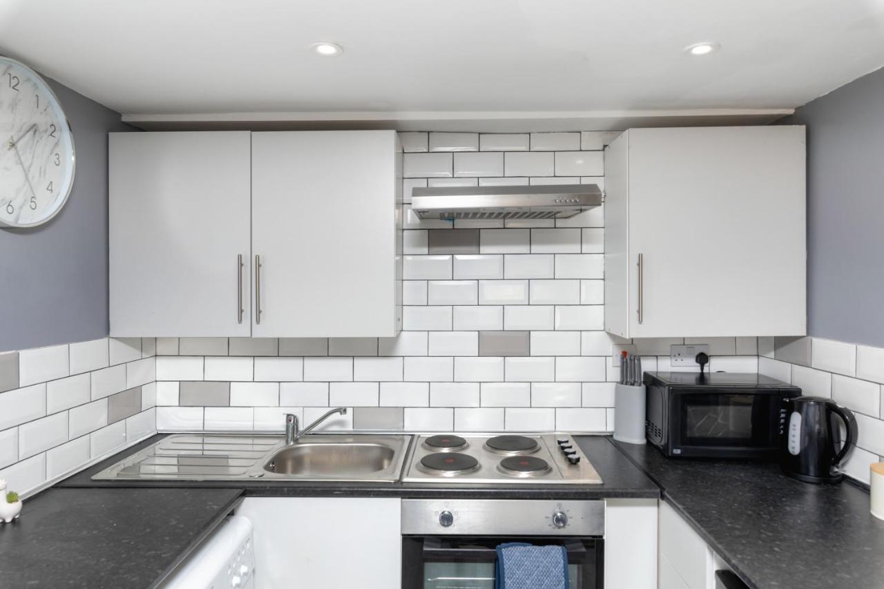 Stockton Town Centre Studio Apartments Free Parking And Wi-Fi Exterior foto