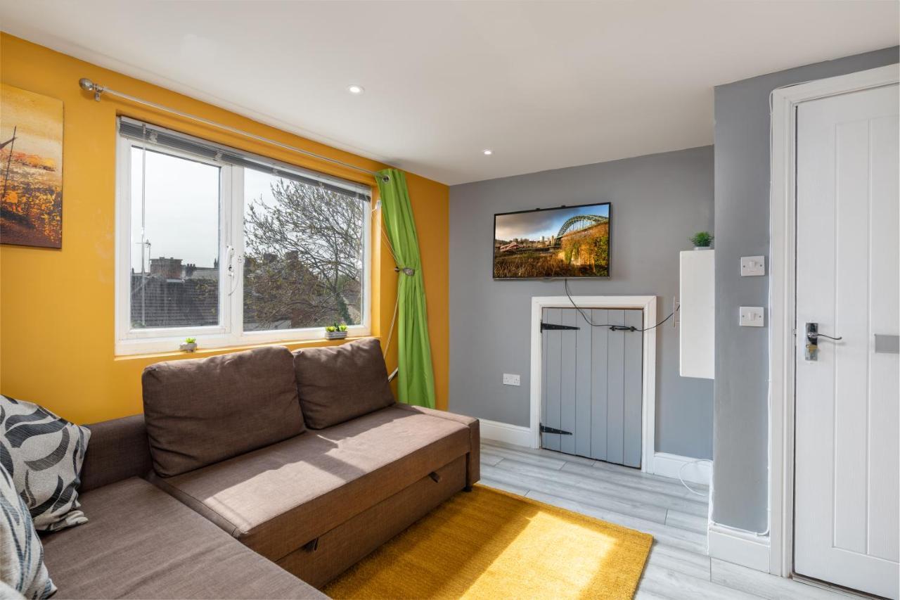 Stockton Town Centre Studio Apartments Free Parking And Wi-Fi Exterior foto